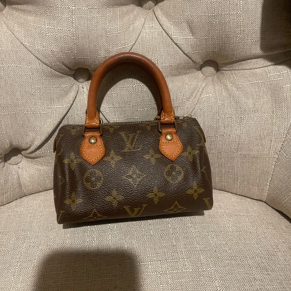 Authentic Vintage Louis Vuitton speedy mini hl monogram canvas bag